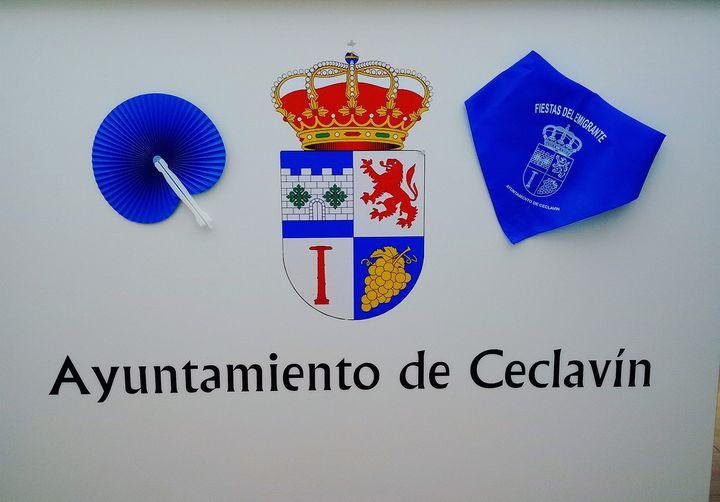 Imagen Reparto de pañuelos y paipáis